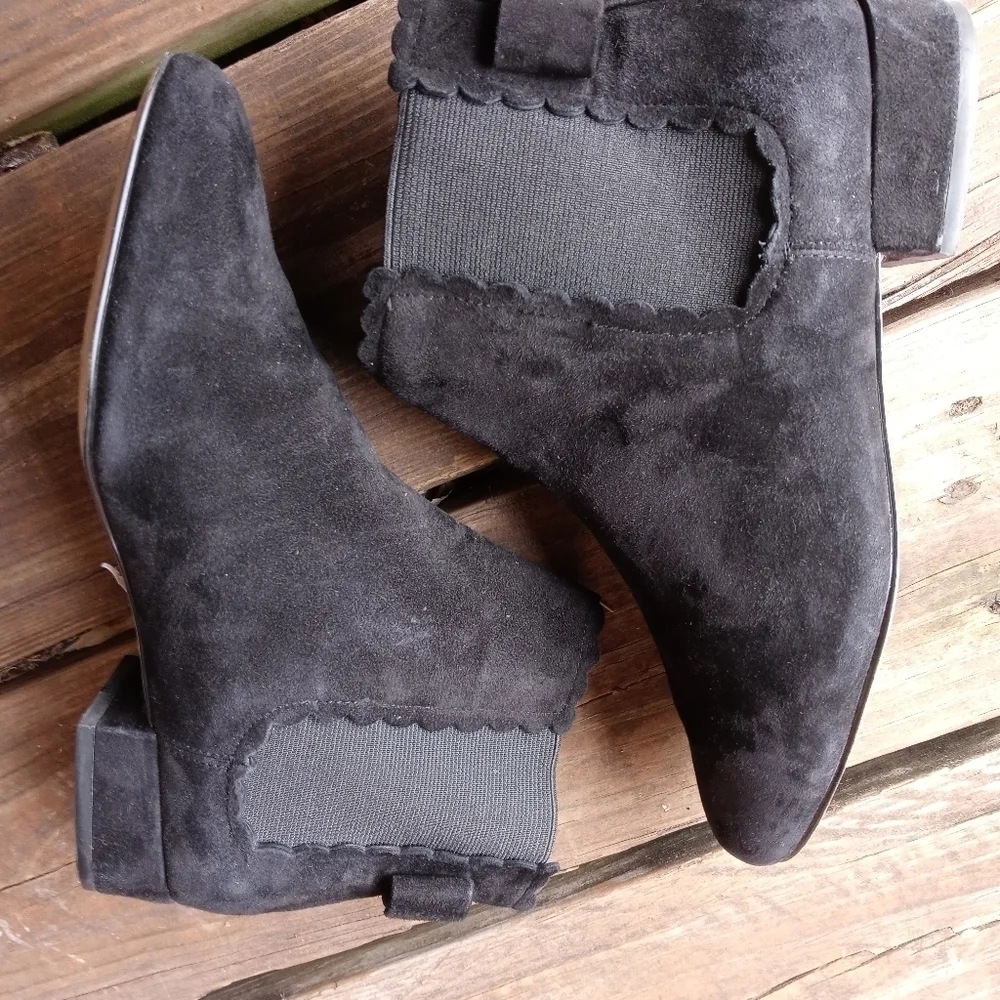 Kate Spade Black pull on Ankle Boots Suede Womens Shoes Size 6B.  188pem